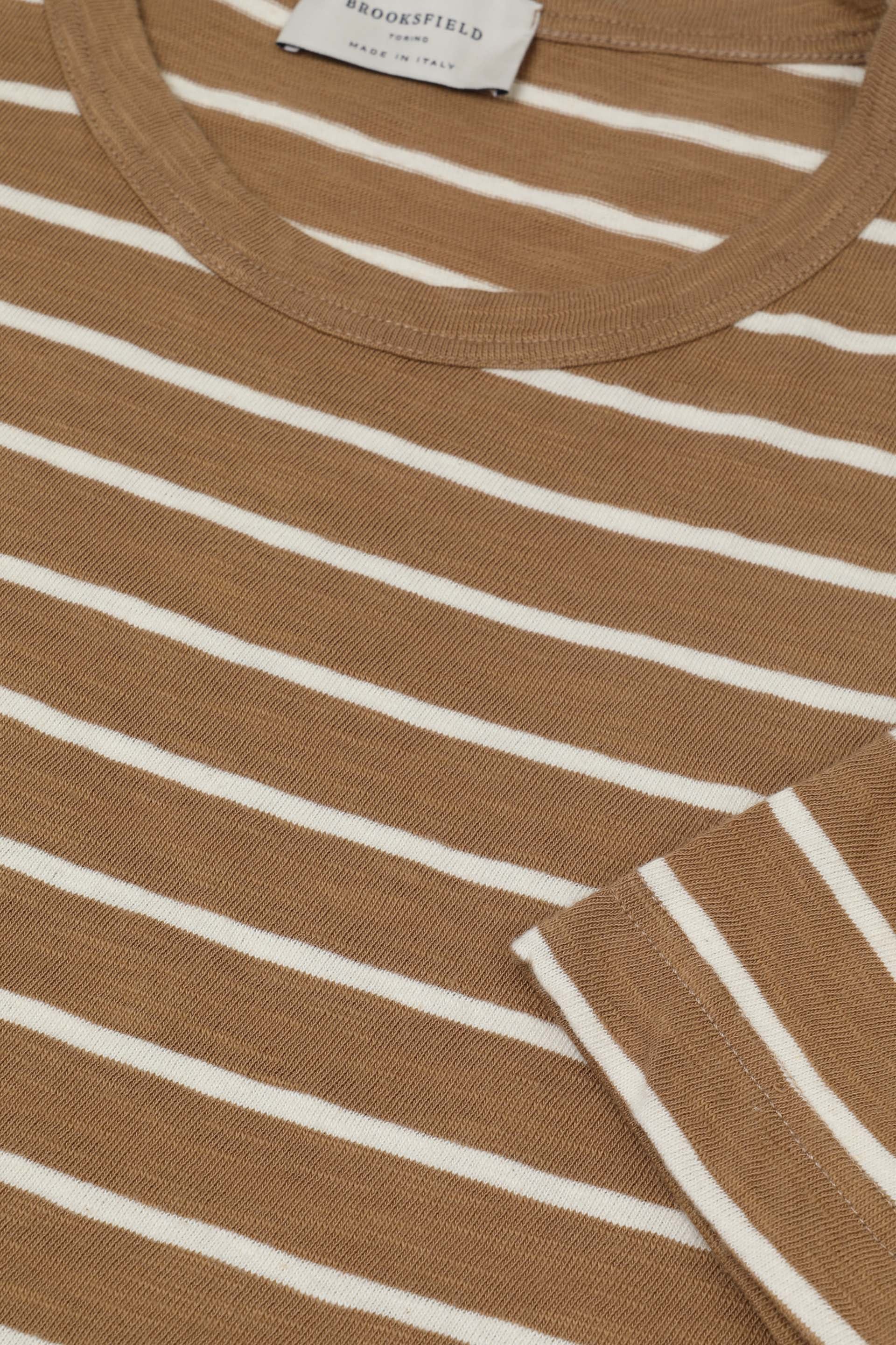 T-shirt rigata in jersey di cotone fiammato. Marrone - Honey/latte