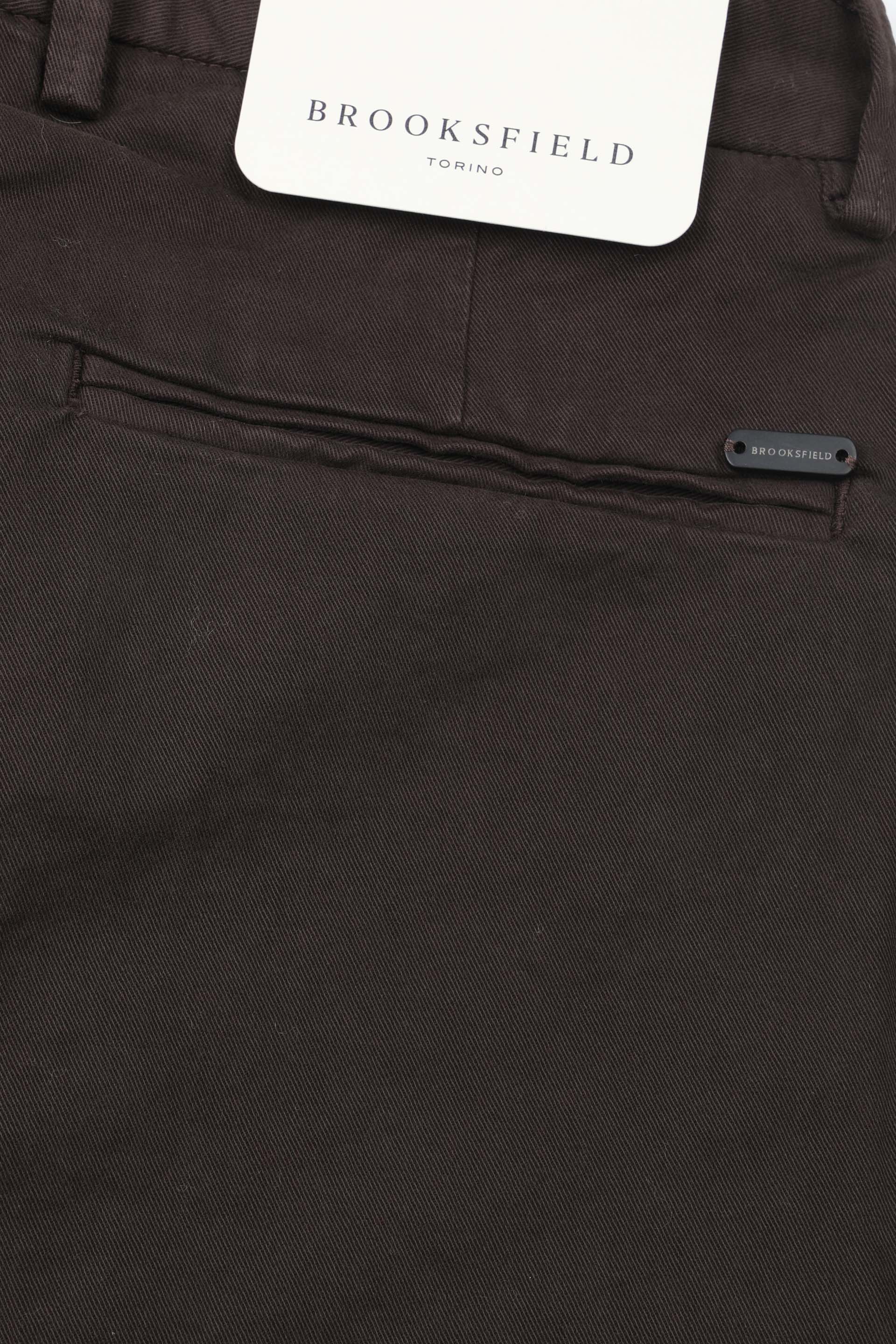UOMO-PANTALONE CHINO SLIM TESSUTO GABARDINE COTONE STRETCH SMERIGLIATO, TINTO CAPO DIRETTO - Ebano