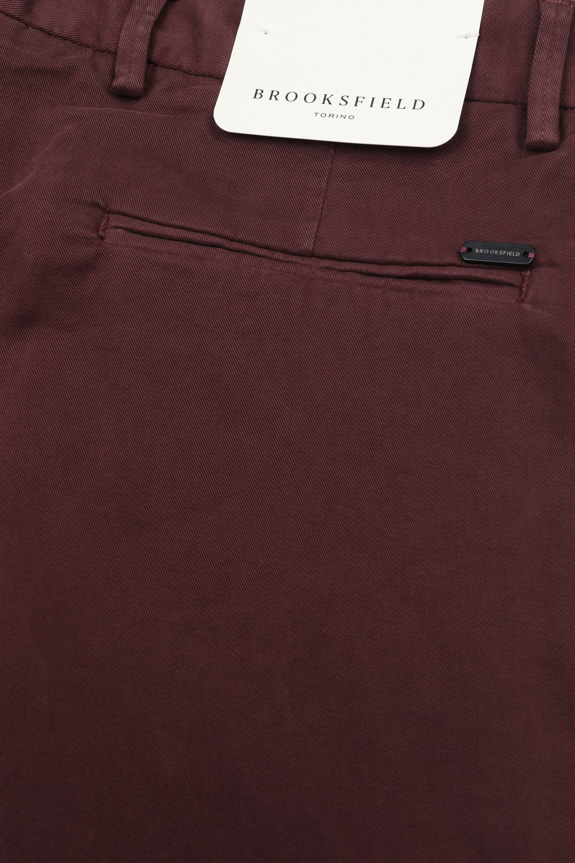 UOMO-PANTALONE CHINO SLIM TESSUTO GABARDINE COTONE STRETCH SMERIGLIATO, TINTO CAPO DIRETTO - Radicchio