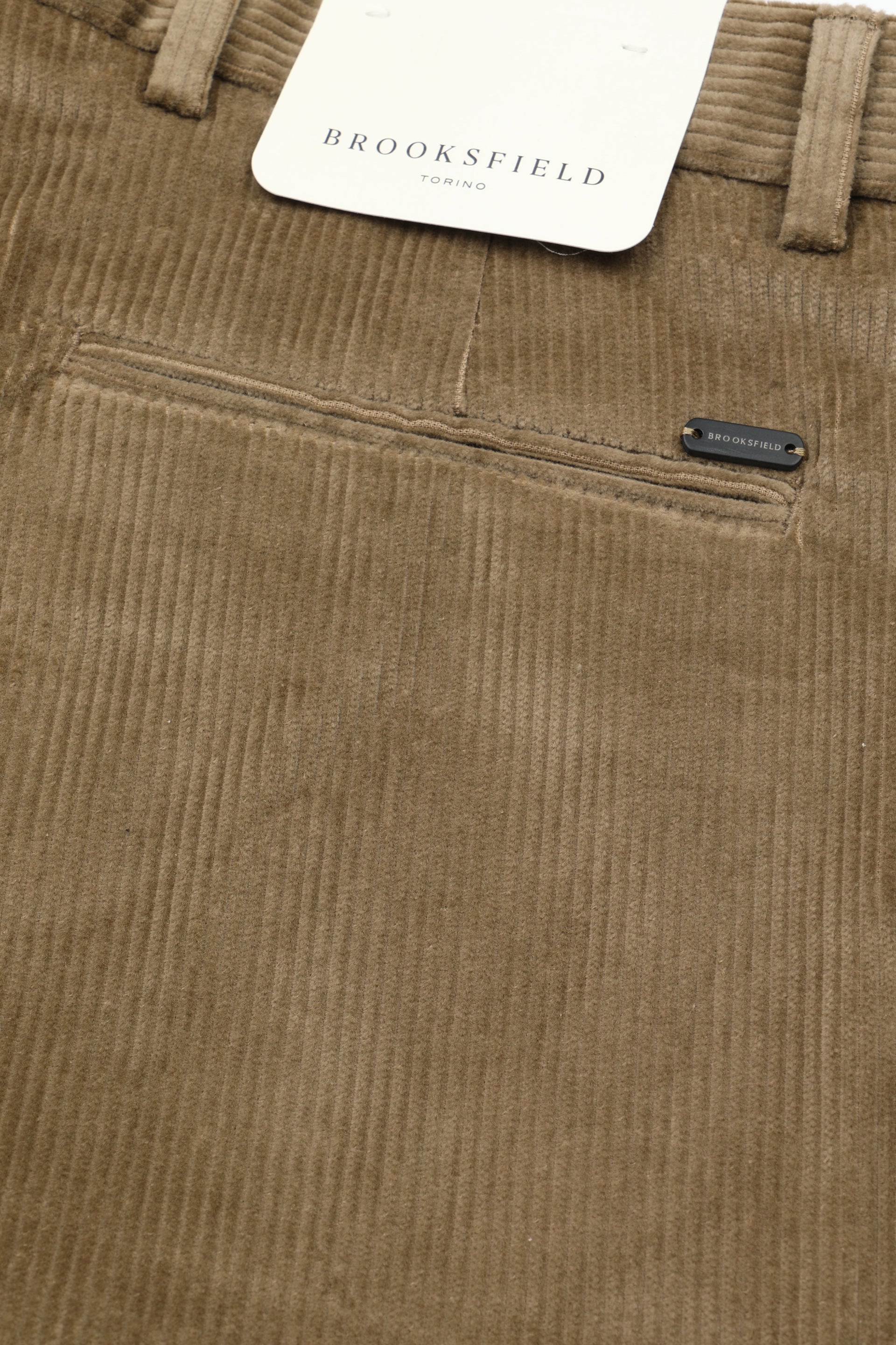 Pantalone chino James in velluto a coste di cotone stretch, slim fit. Beige - Farro