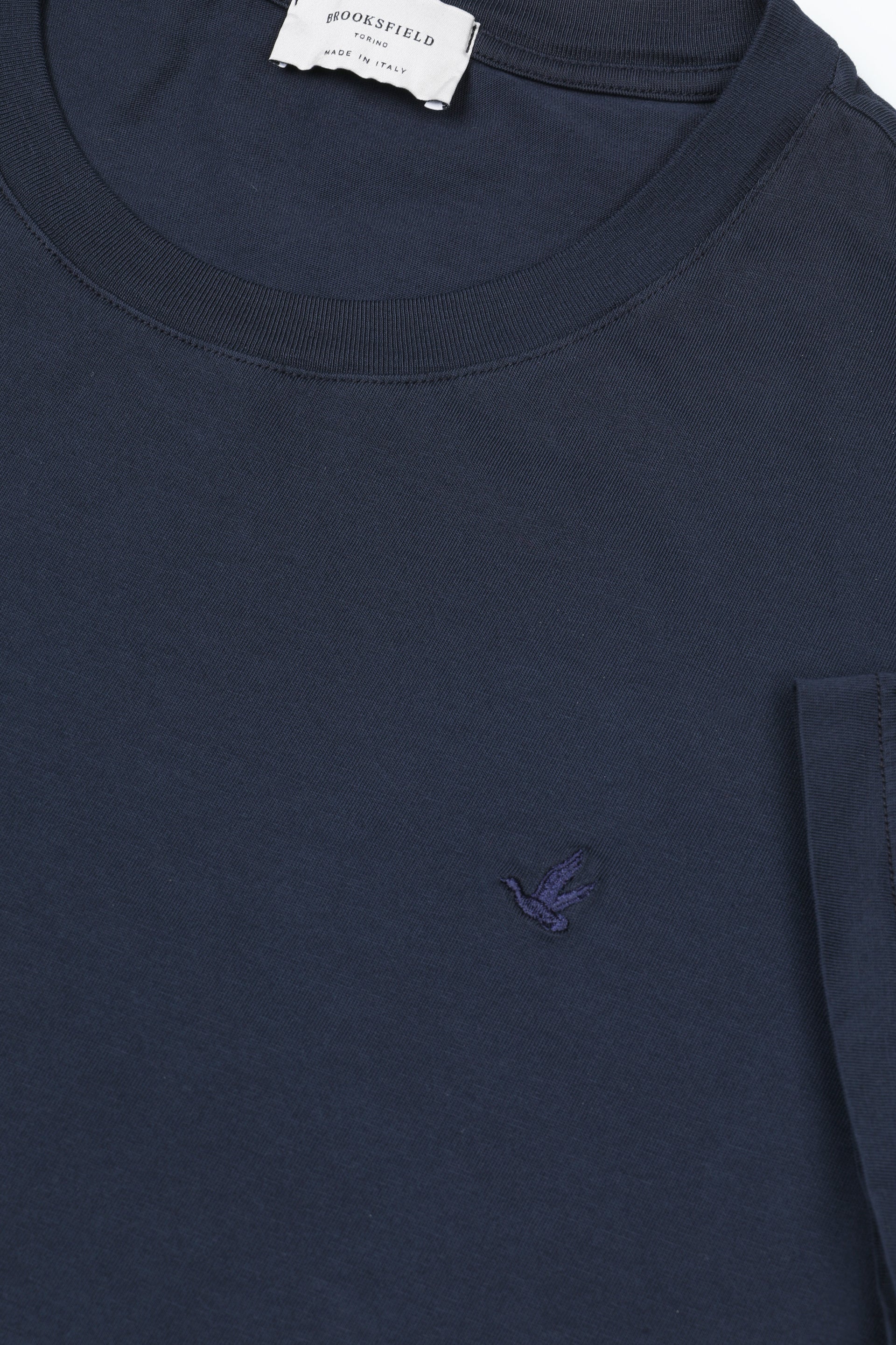 T-shirt in jersey di cotone, logo ricamato al cuore. Blu - Navy