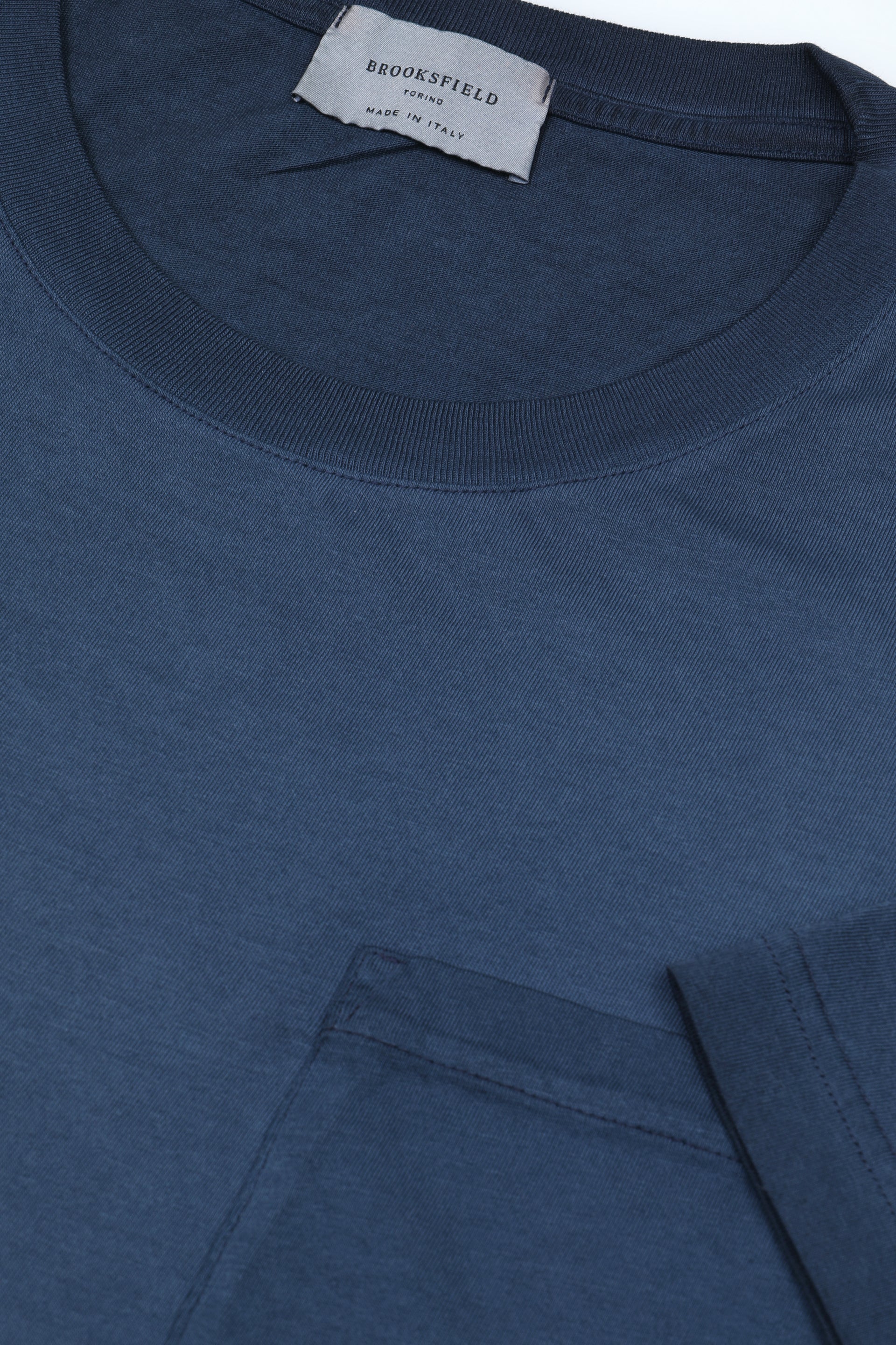 T-shirt in jersey di cotone con taschino. Blu - Navy