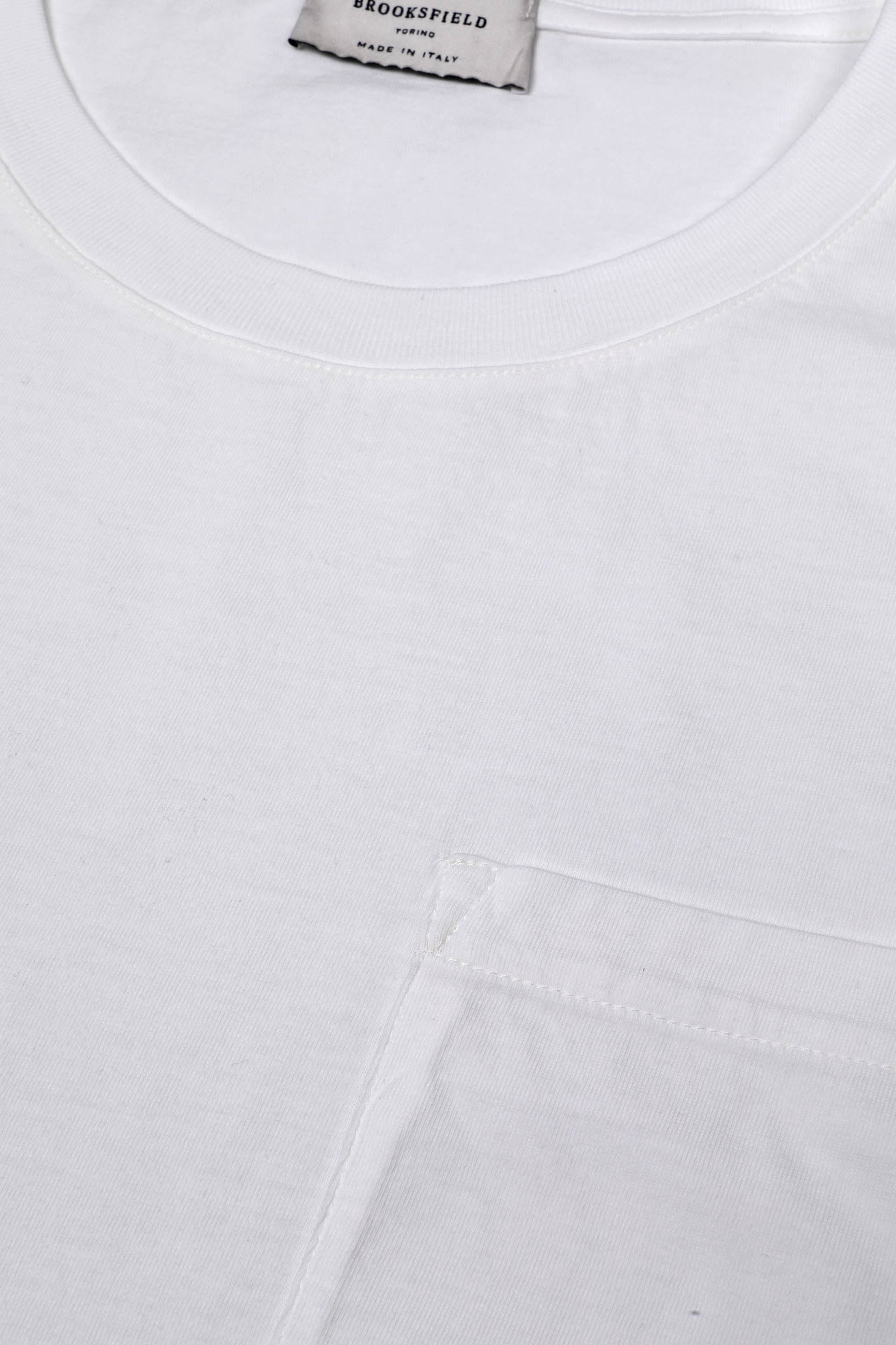 T-shirt in jersey di cotone con taschino - Off white