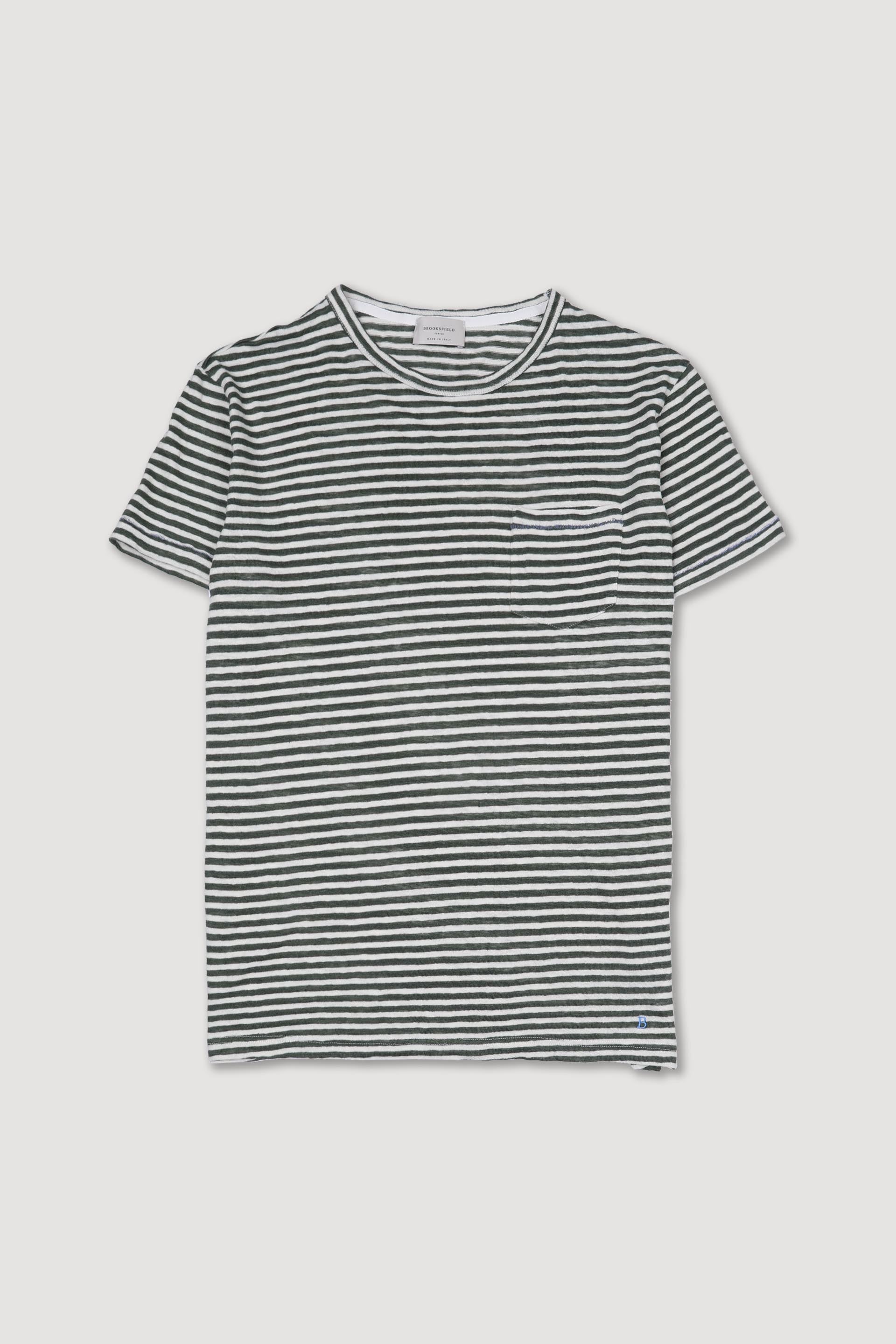 T-shirt rigata in jersey di lino misto cotone con taschino. Verde - Latte/Army