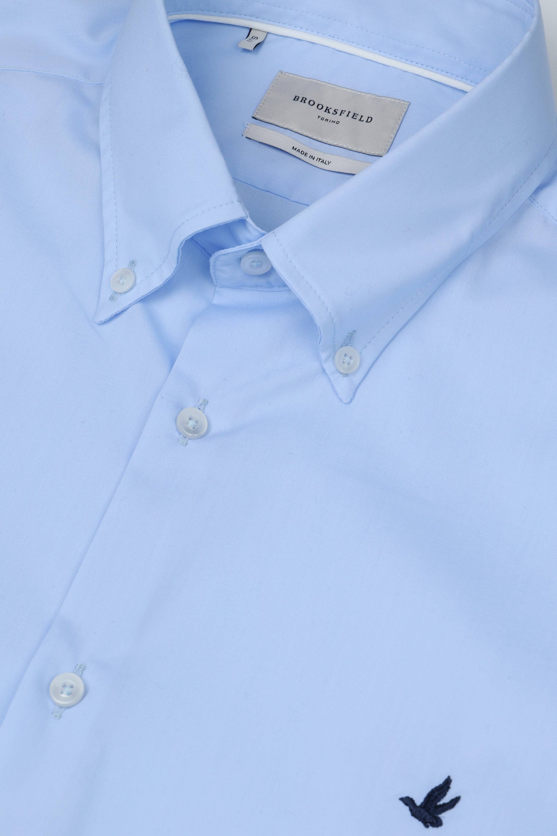 Camicia button down in popeline di cotone wrinkle free. Slim fit. Azzurro - Pale blue