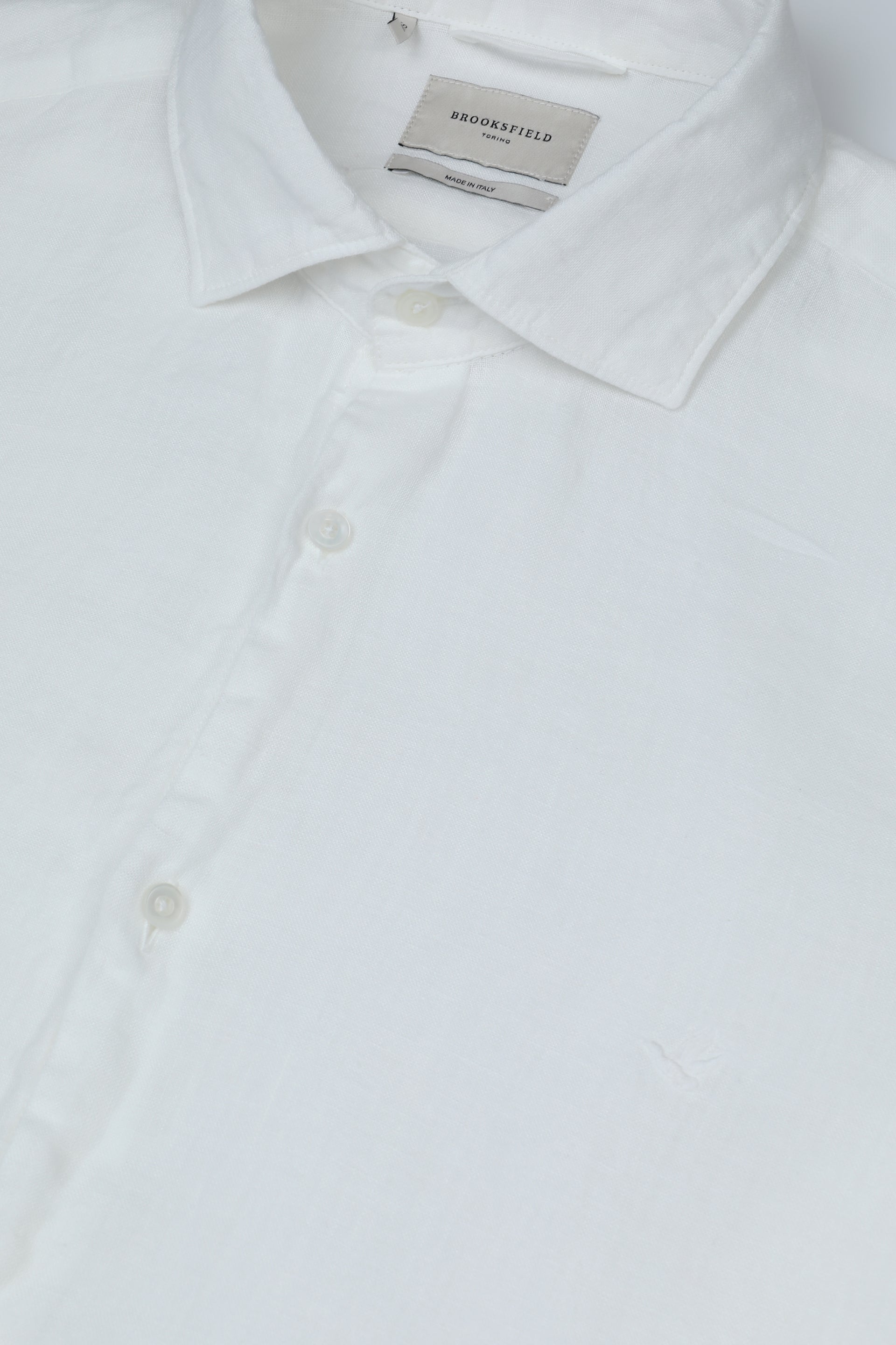 Camicia spread collar in lino con logo al cuore. Slim fit. Bianco - Off white
