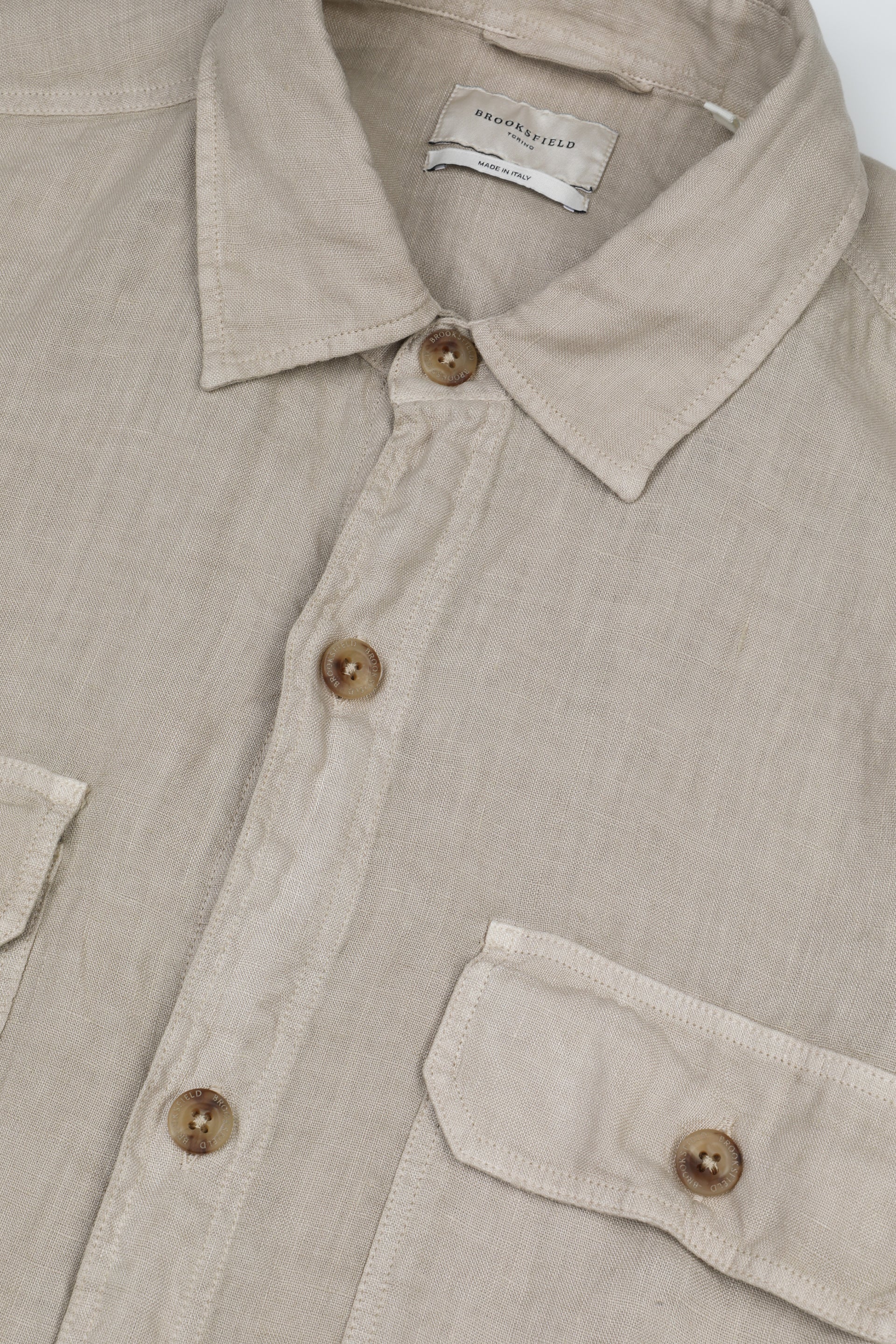 Camicia in puro lino con taschini al petto, vestibilità over. Beige - Soft kaki