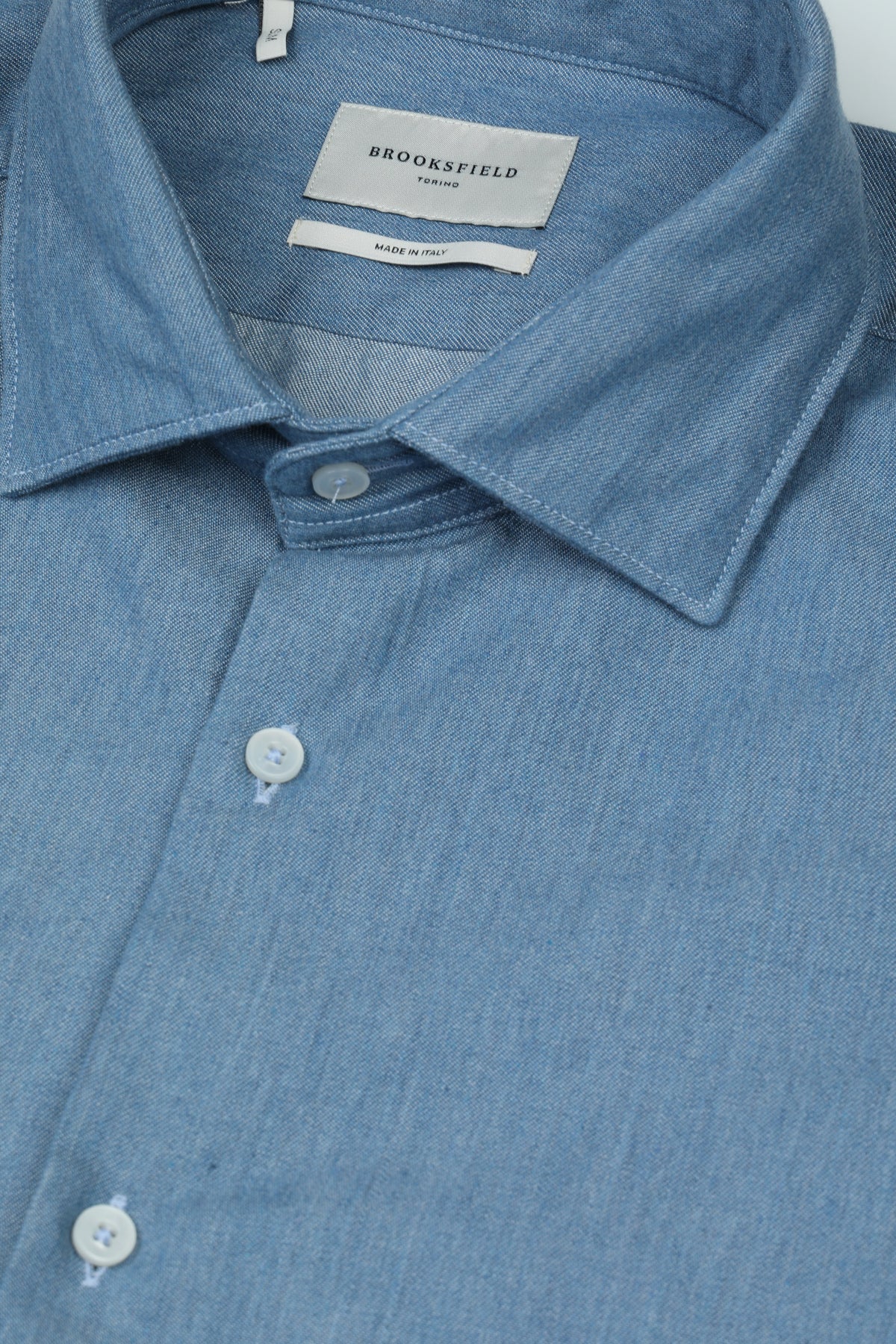 Camicia spread collar slim fit in oxford di misto cotone-lyocell. Azzurro - Avio chiaro