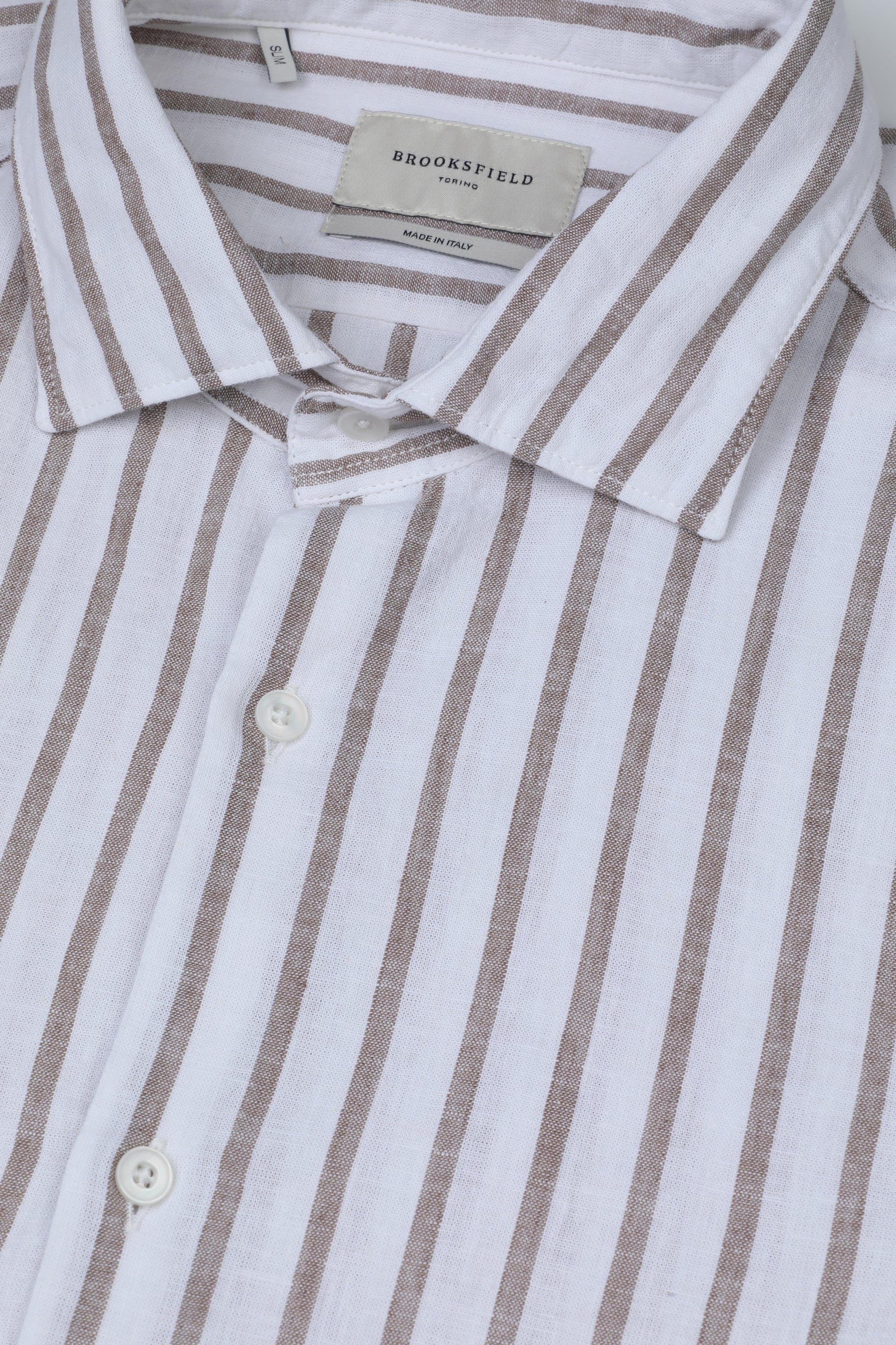 Camicia spread collar in cotone misto lino rigato, slim fit. Blu - Latte/Marrone