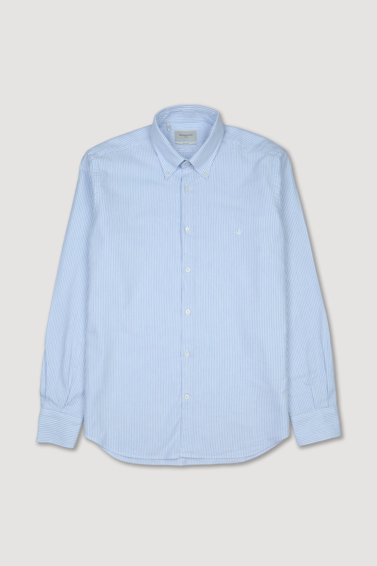 Camicia button down slim fit in oxford rigato di cotone-Lyocell. Logo ricamato al cuore. Azzurro - Cielo/Latte