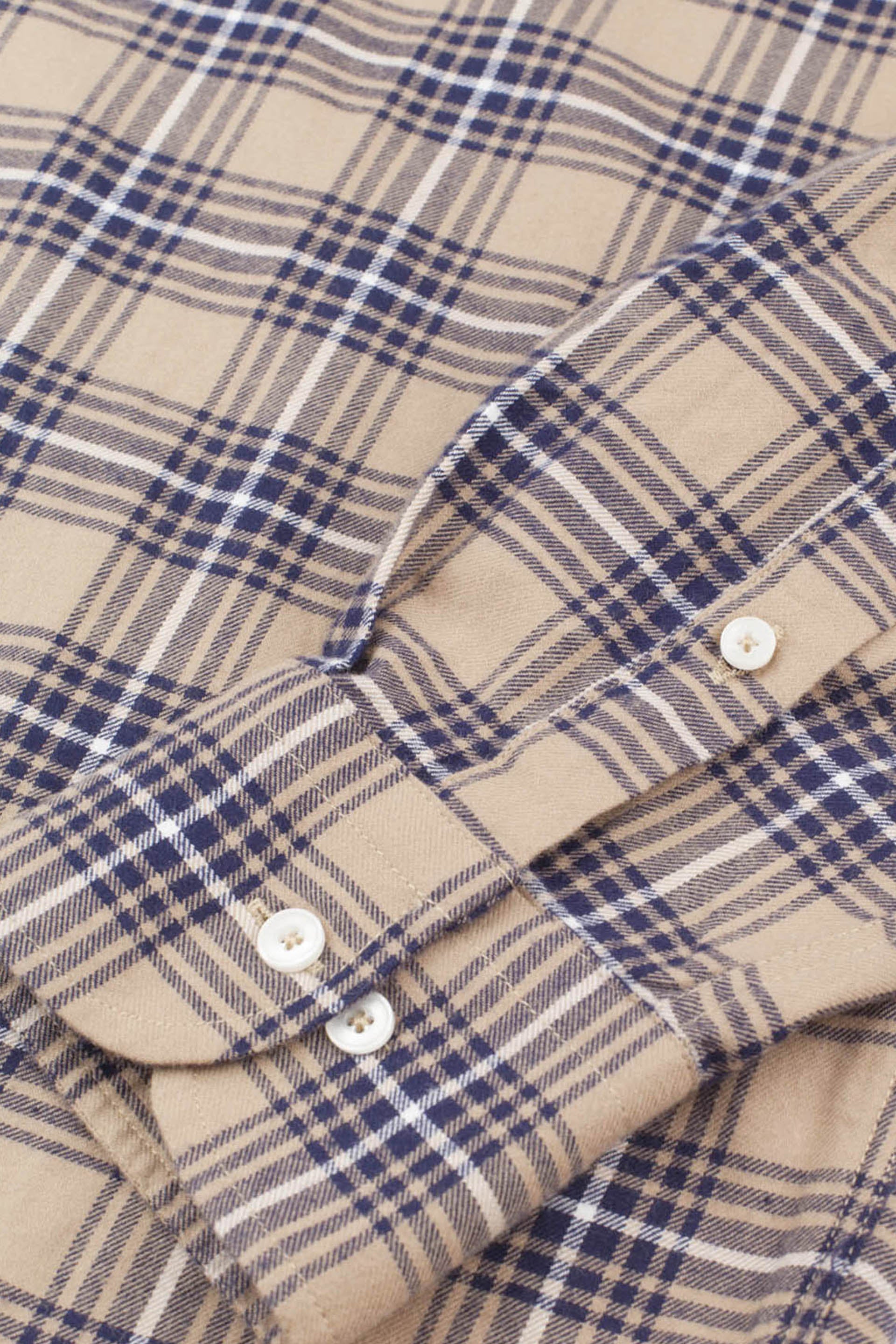 Camicia button down regular fit in twill in cotone fantasia check con taschino. Beige - Beige/navy/latte