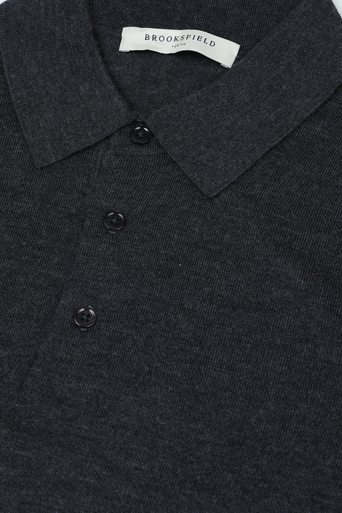 Polo in maglia con manica lunga in lana vergine misto seta e cashmere. Grigio - Grafite