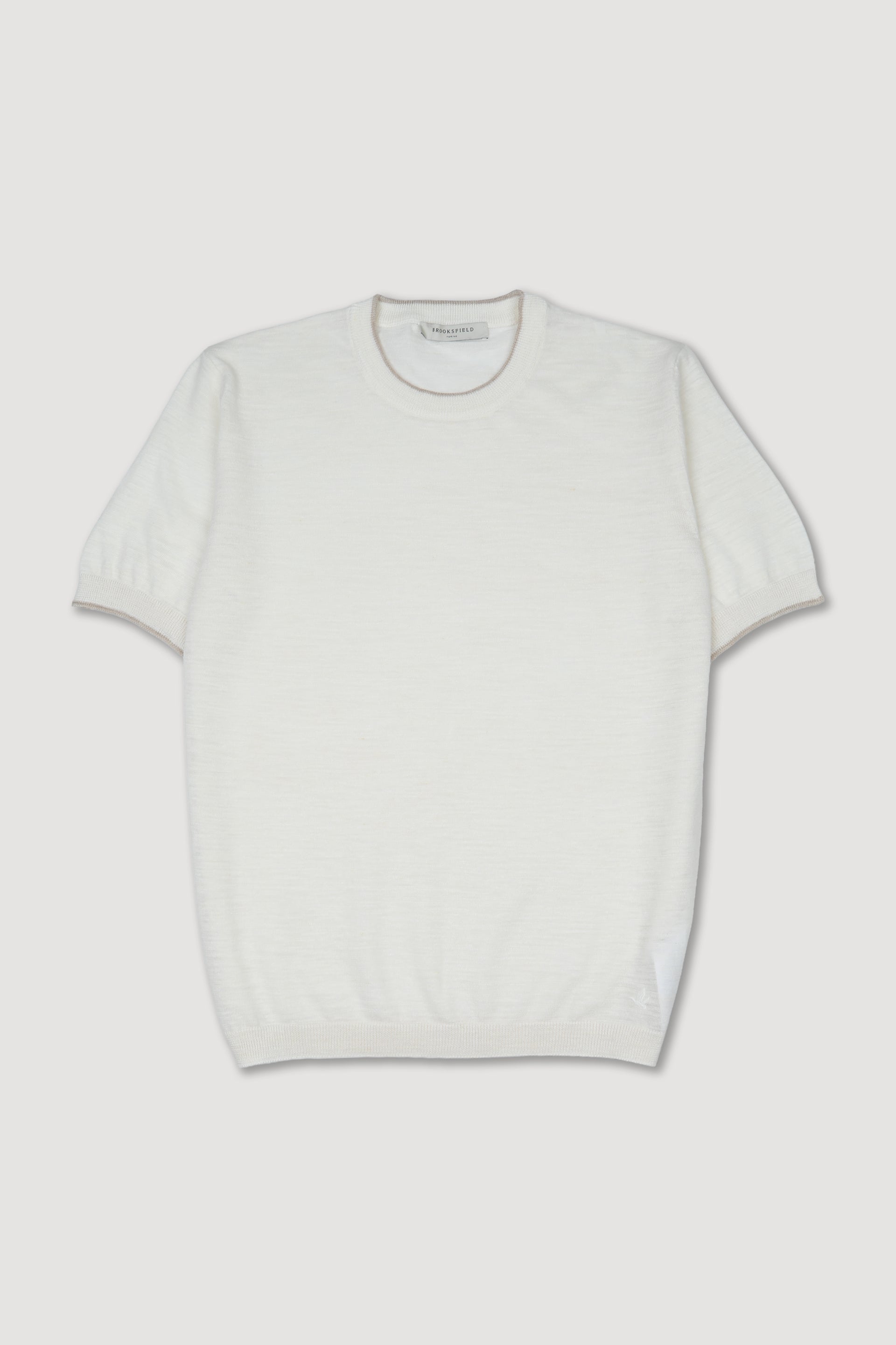 T-shirt in maglia di lino misto poliestere con profili a contrasto. Bianco - Off white