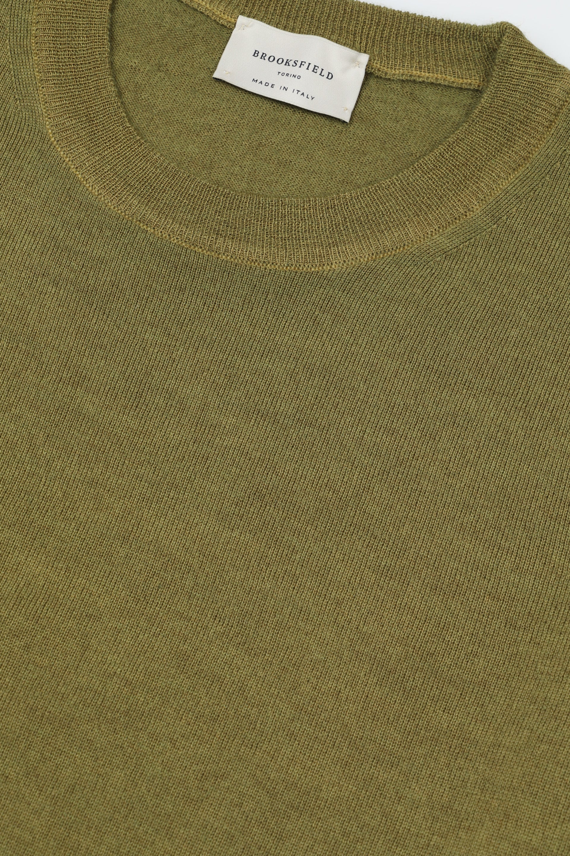 Maglia girocollo in lana merinos extrafine. Verde - Verde acido