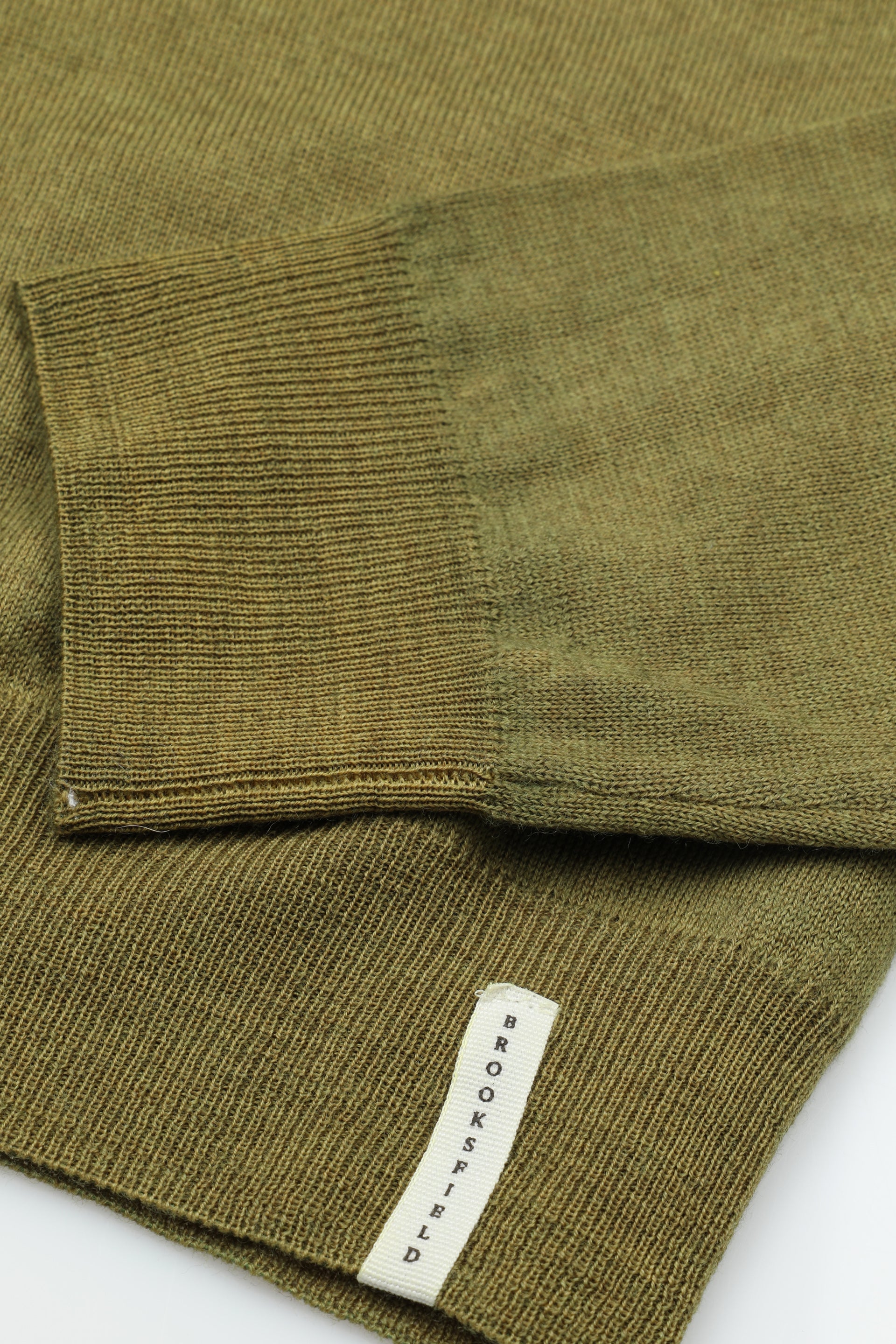 Maglia girocollo in lana merinos extrafine. Verde - Verde acido