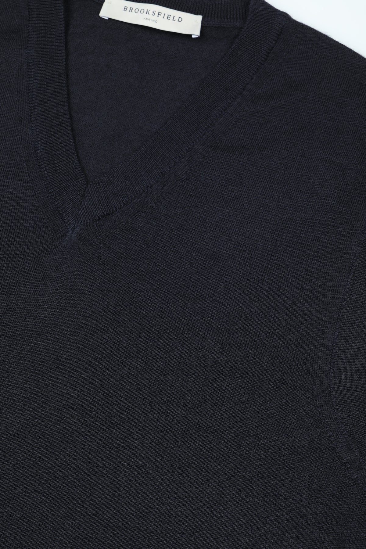Gilet scollo v in lana merinos extrafine. Blu - Navy
