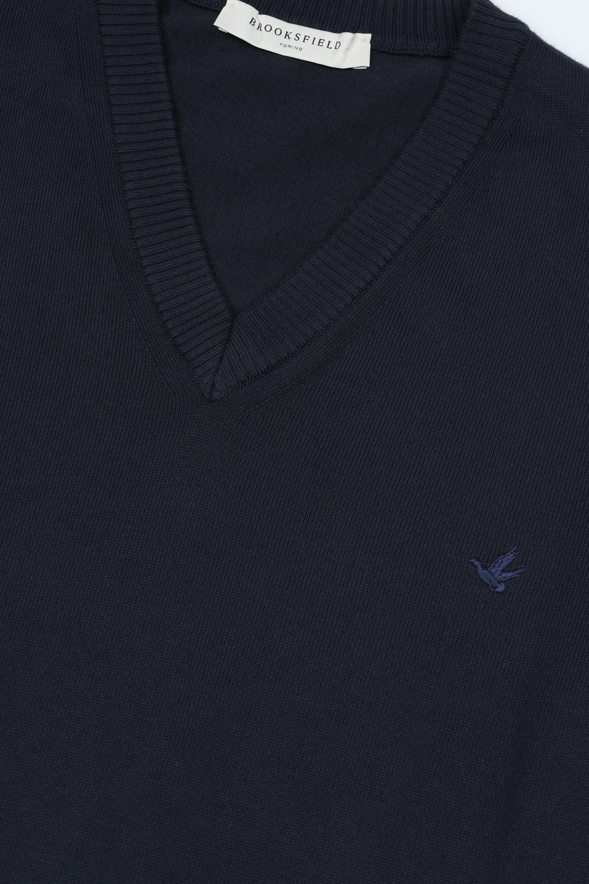 Maglia scollo v in cotone con logo ricamato al cuore. Blu - Navy