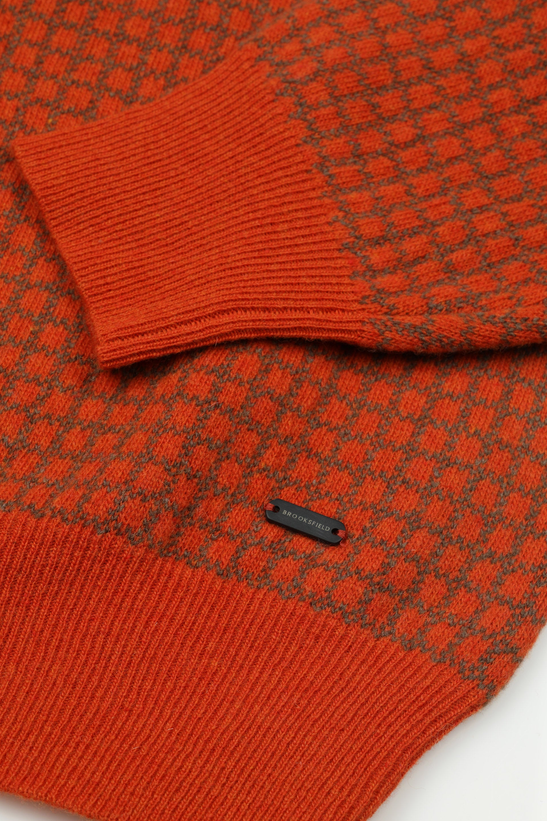 Maglia girocollo in pura lana vergine con jacquard fantasia quadro. Arancione - Arancione/Camoscio