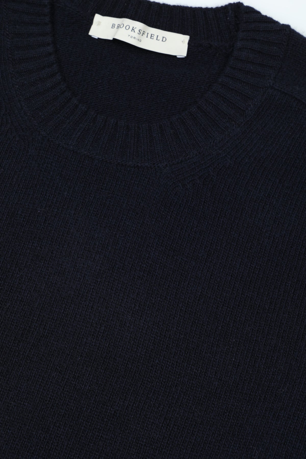 Maglia girocollo in pura lana vergine - Blu scuro