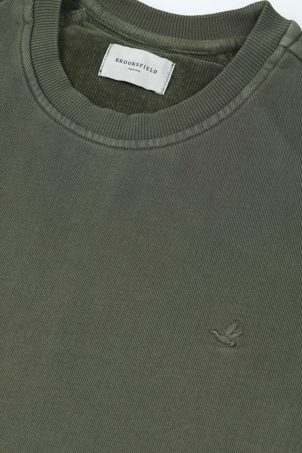 Felpa girocollo in cotone garzato con logo ricamato al cuore. Verde - Plant
