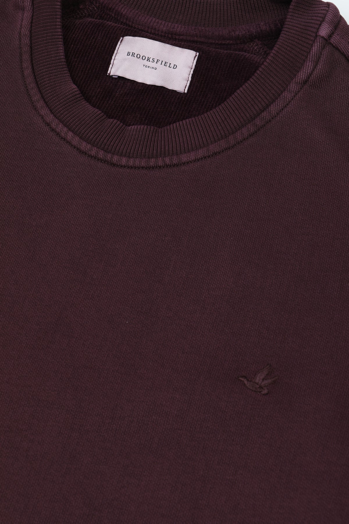 Felpa girocollo in cotone garzato con logo ricamato al cuore. Bordeaux - Bacco