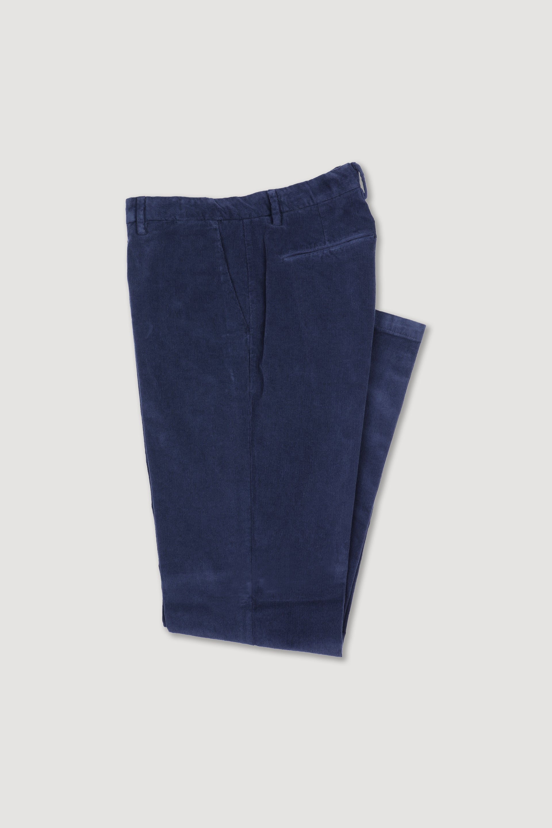 Pantalone chino Dean in velluto a coste 1500 righe di cotone stretch. Slim fit. Blu - Universo