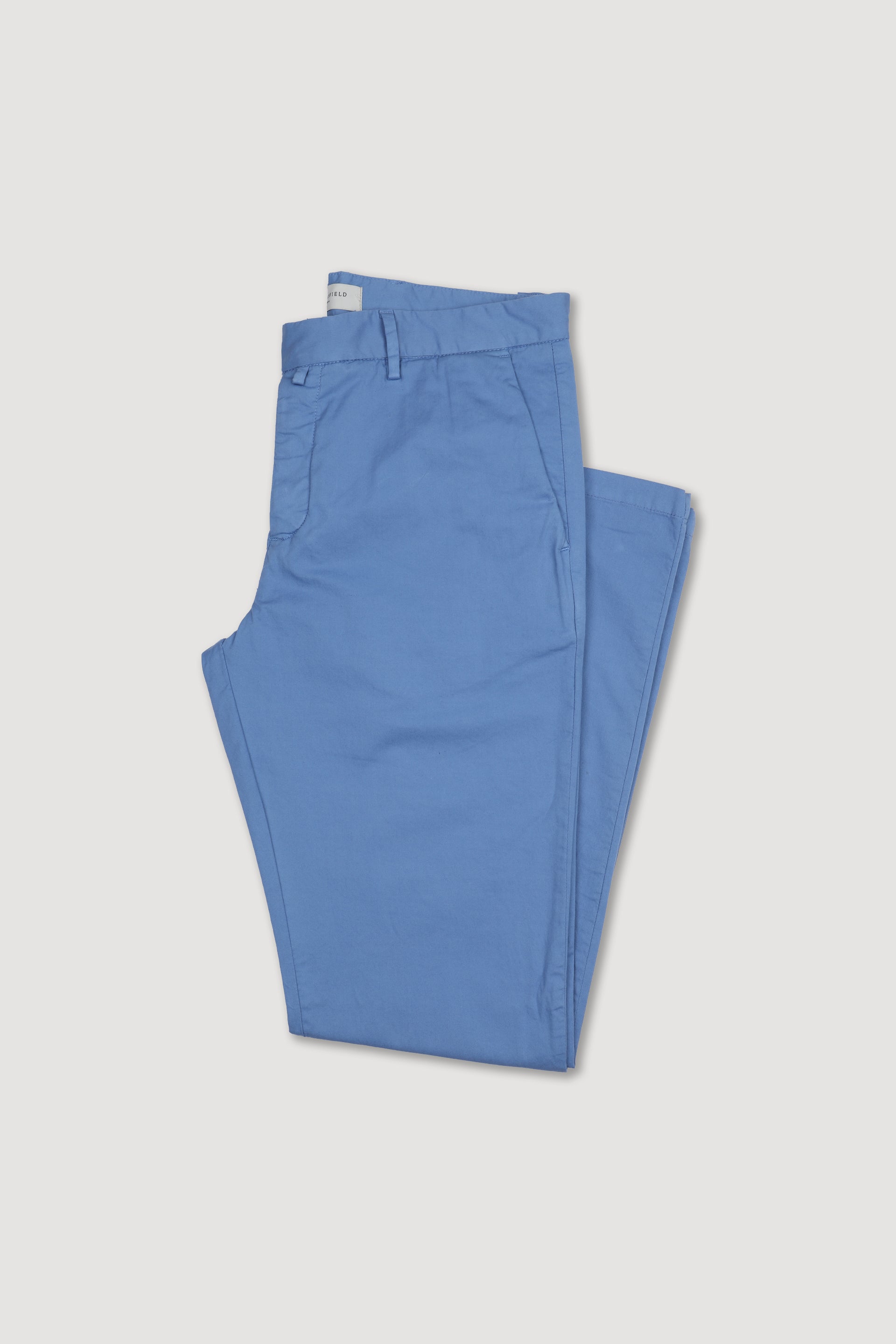 Pantalone chino Dean in gabardine stretch di cotone organico. Slim fit. Blu - Cirro