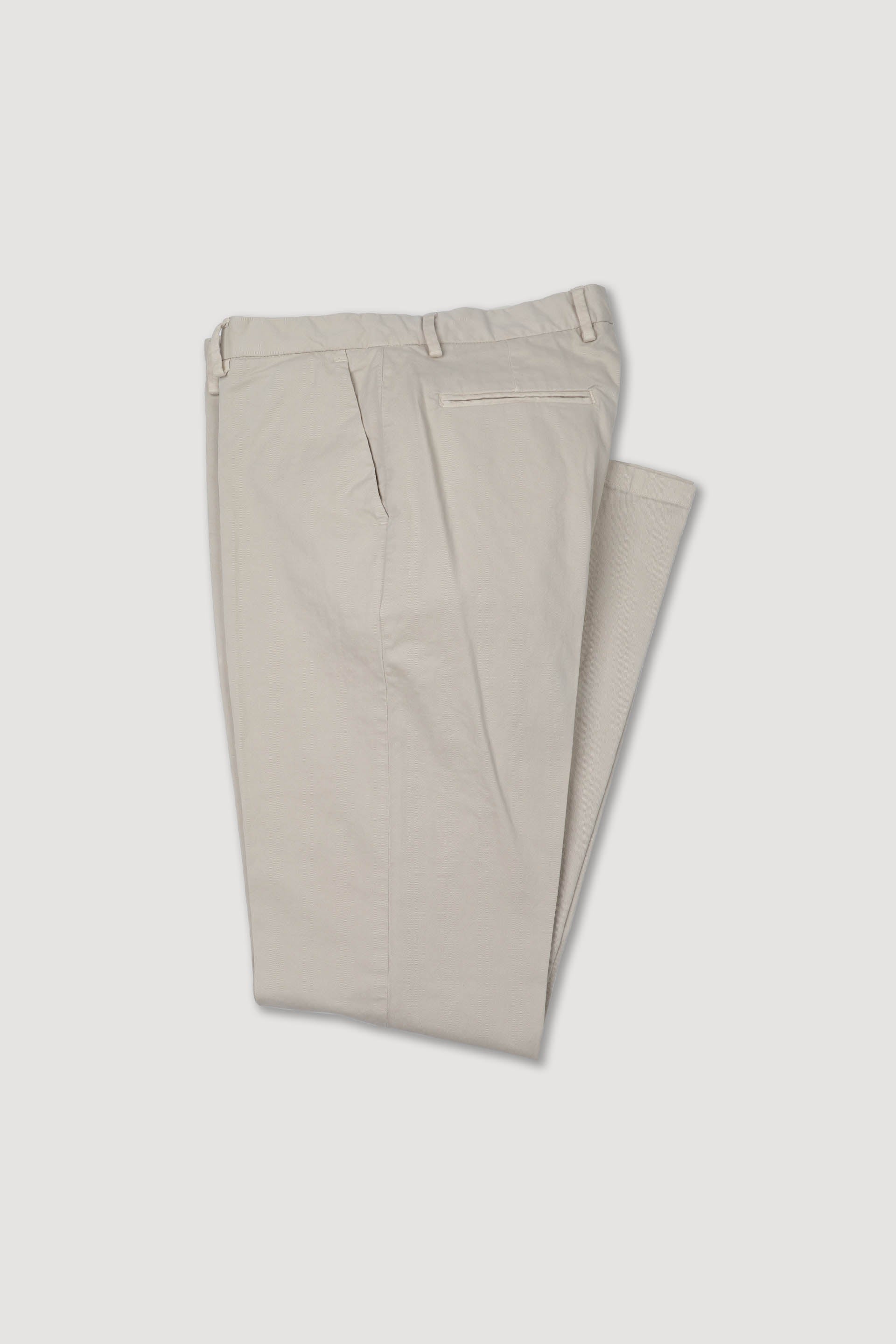 UOMO-PANTALONE CHINO SLIM TESSUTO GABARDINE COTONE STRETCH SMERIGLIATO, TINTO CAPO DIRETTO - Geyser