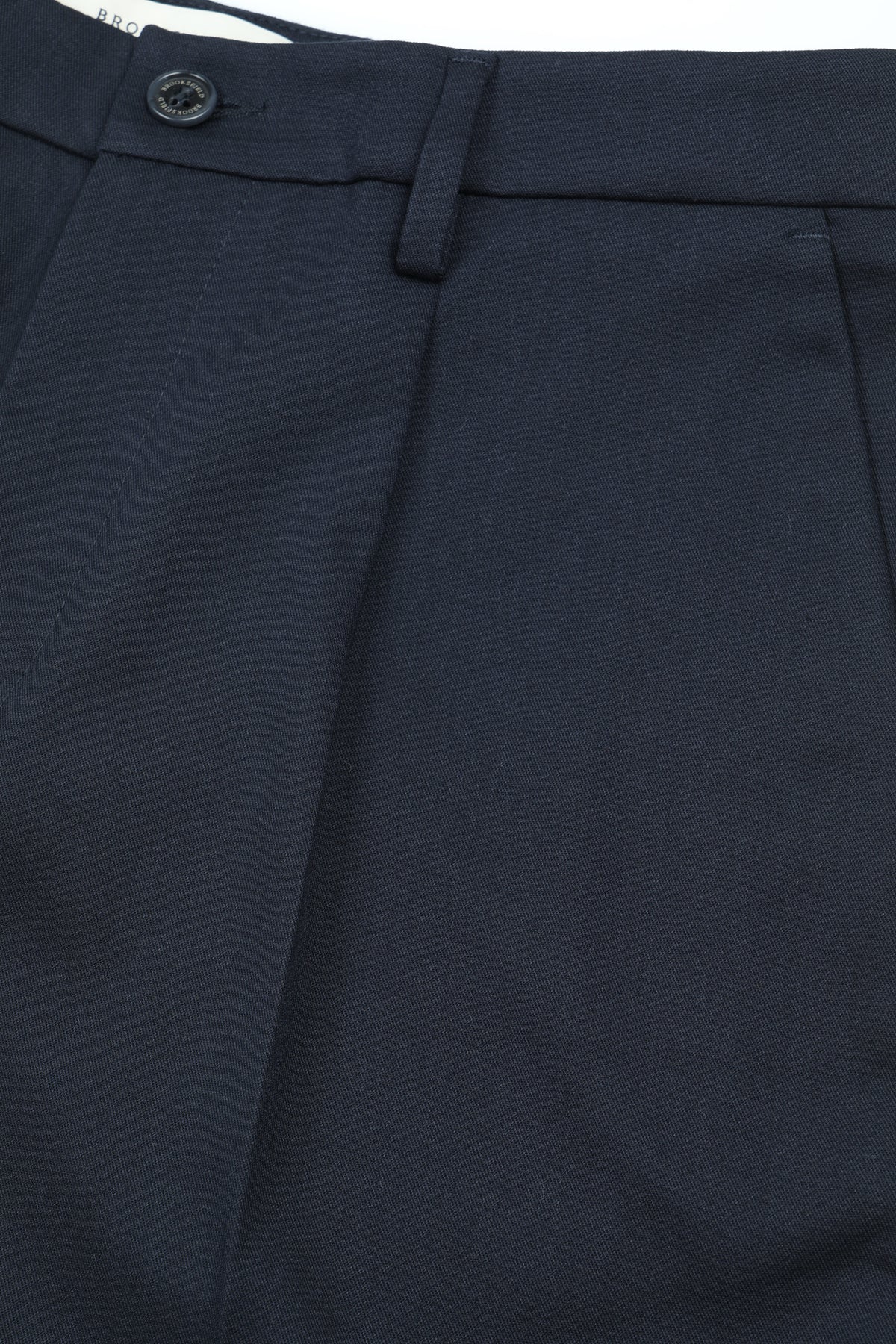 Pantalone chino Vittorio con pinces, realizzato in twill elasticizzato, regular fit. Blu - Navy