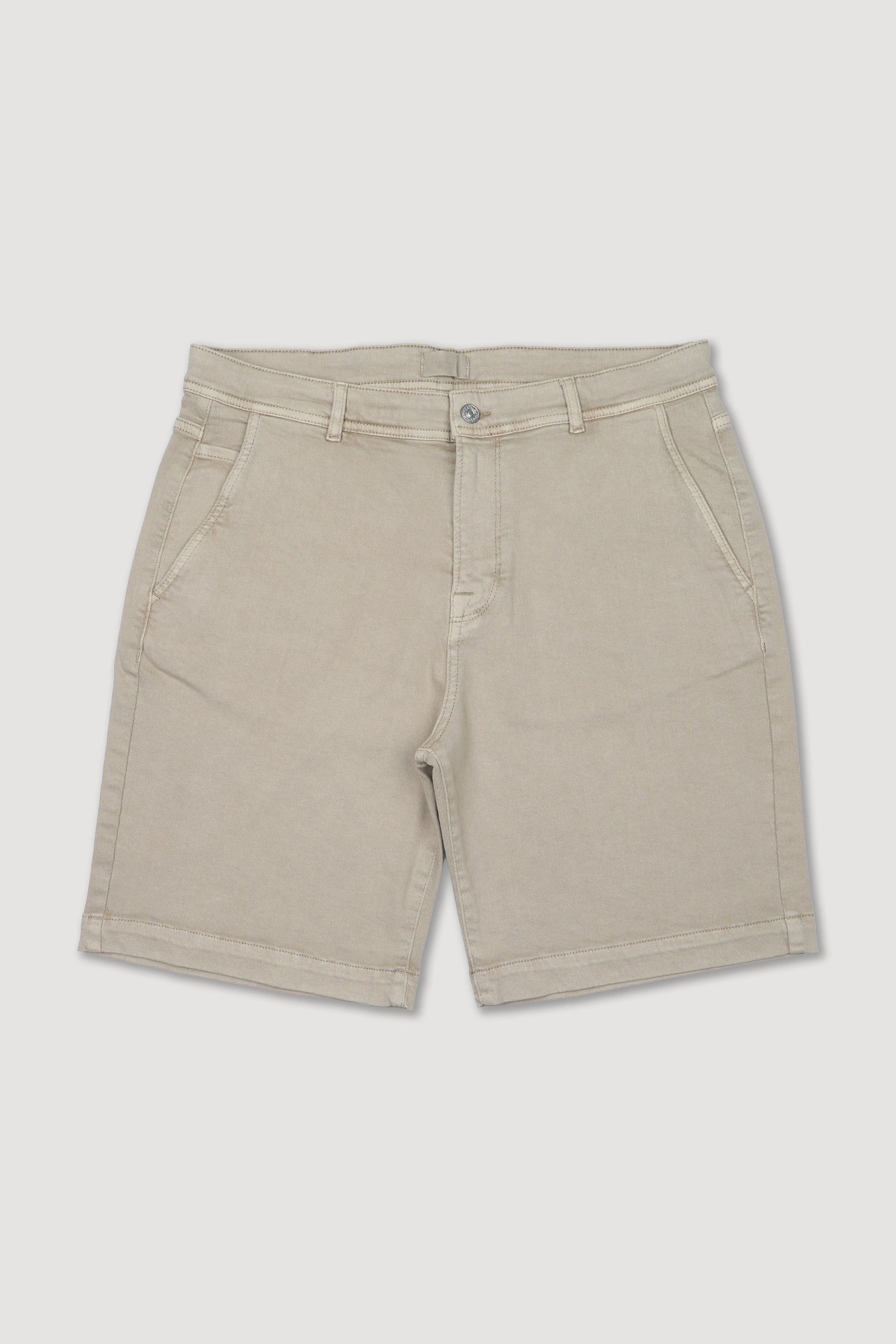 Bermuda tasca America in bull di cotone stretch. Beige - Wafer