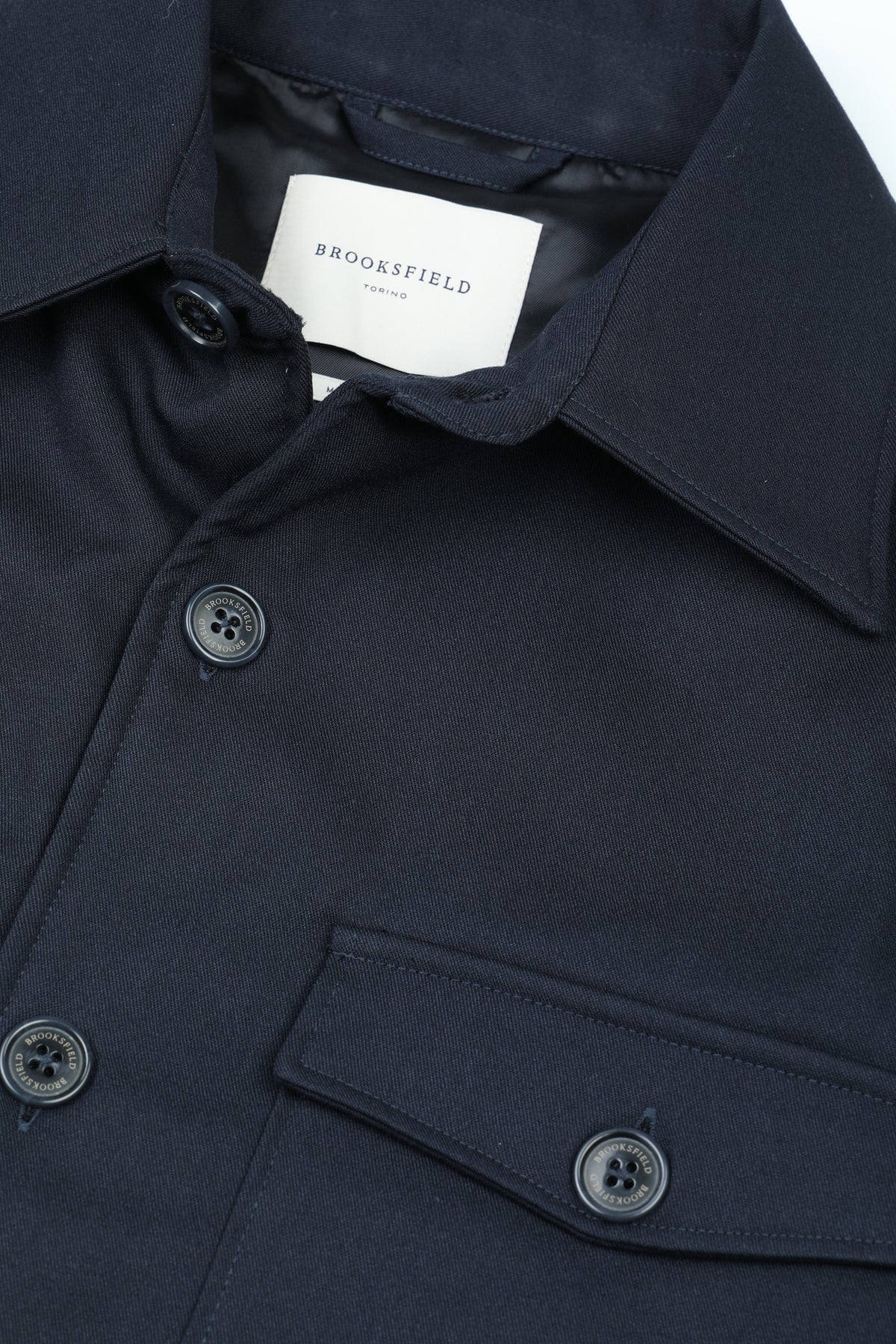 Overshirt in twill tecnico elasitcizzato, imbottita. Blu - Navy