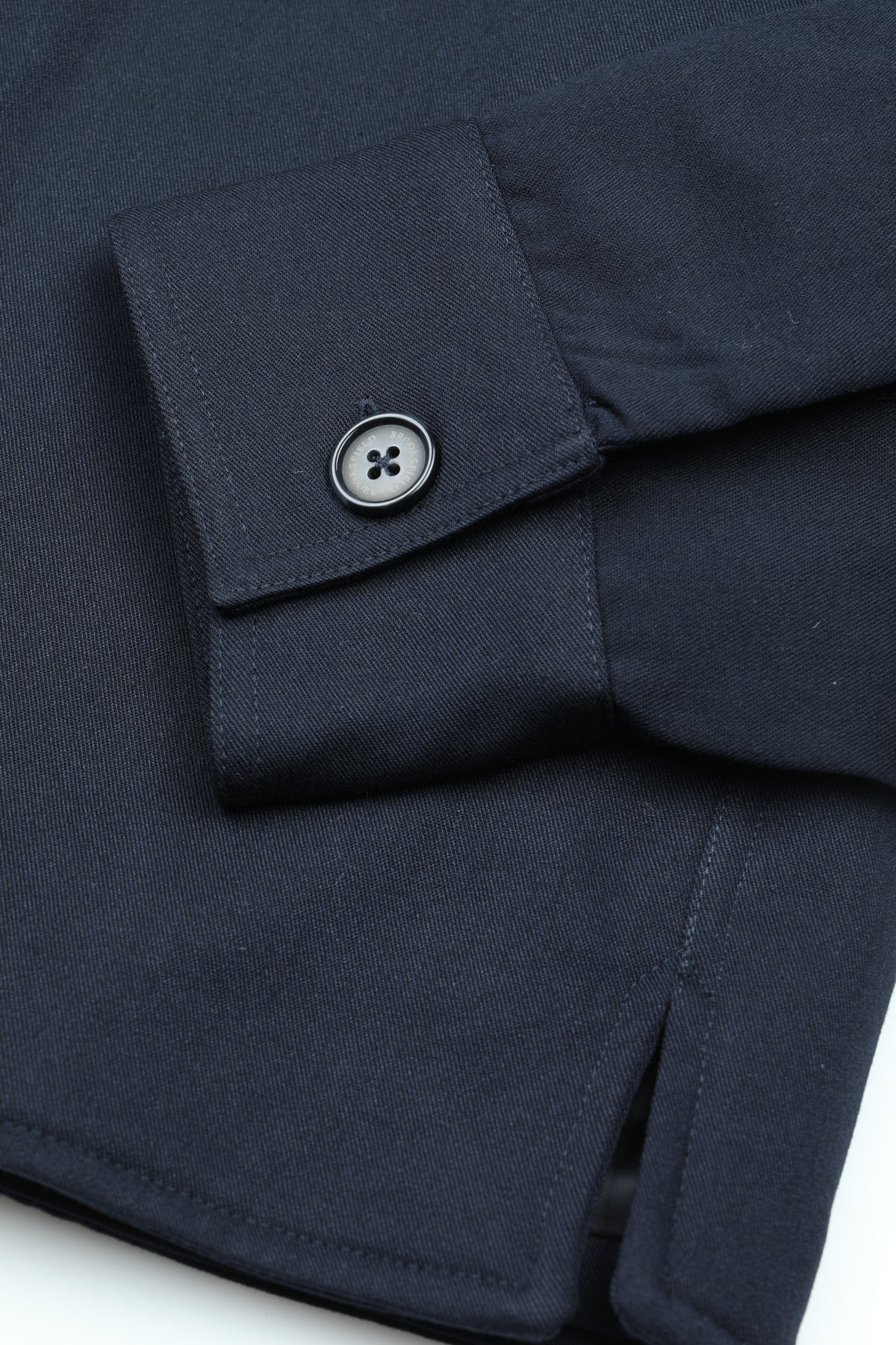 Overshirt in twill tecnico elasitcizzato, imbottita. Blu - Navy