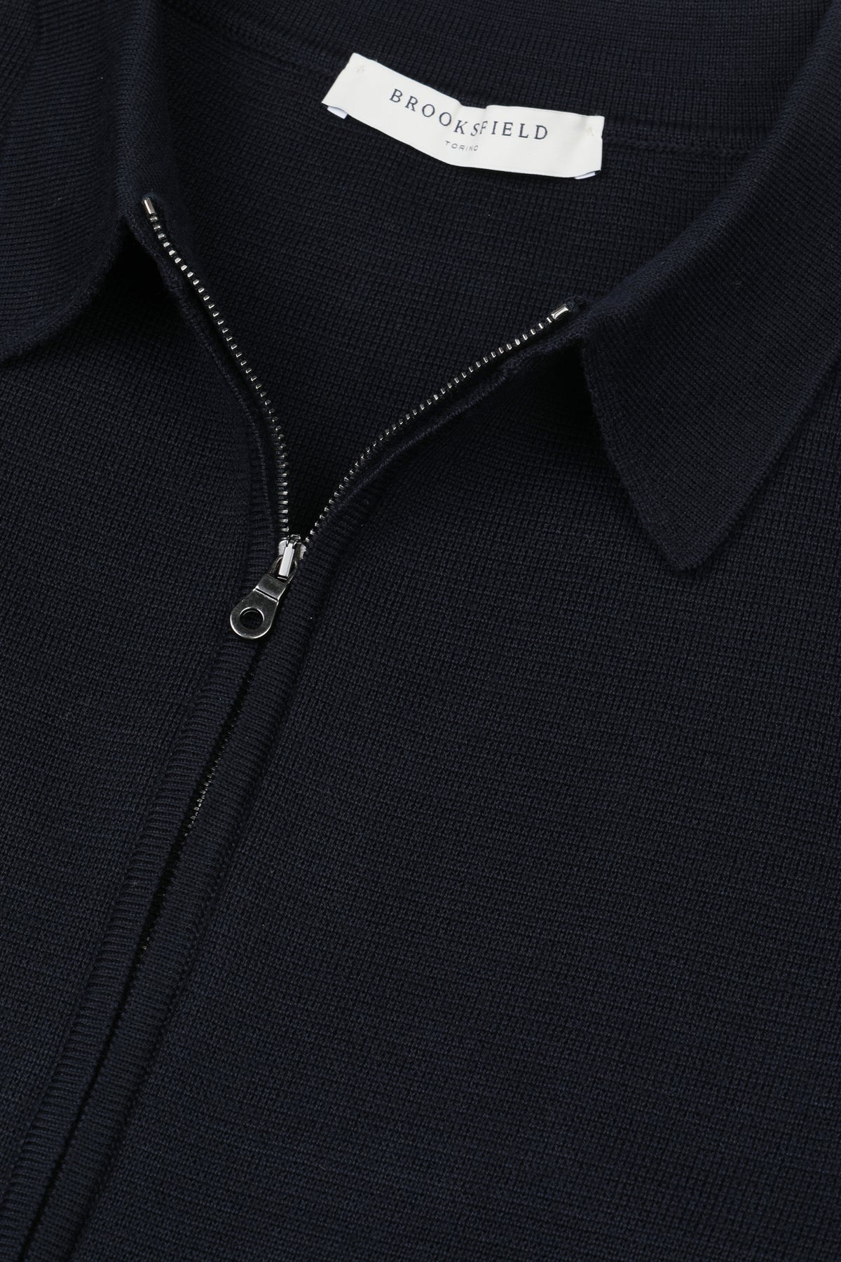 Giubbotto in maglia con zip realizzato misto lana. Blu - Navy