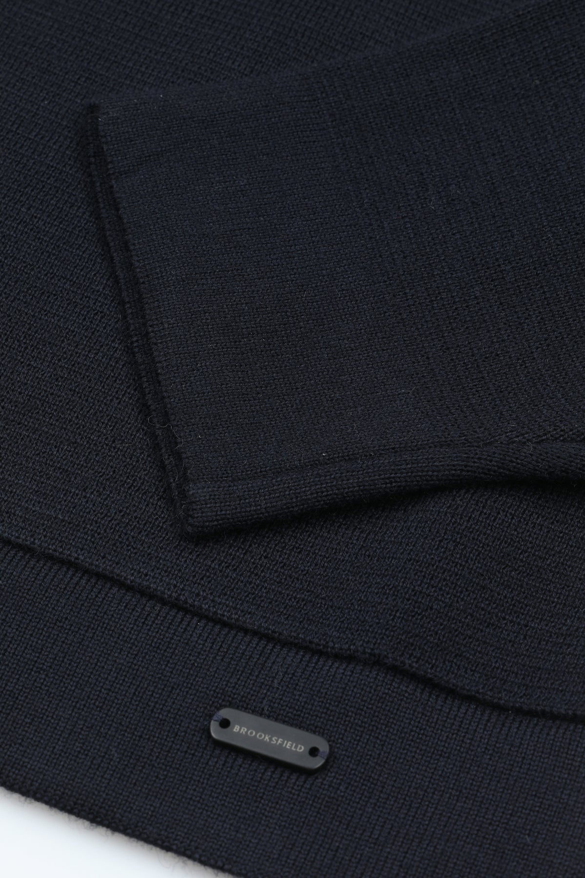 Giubbotto in maglia con zip realizzato misto lana. Blu - Navy