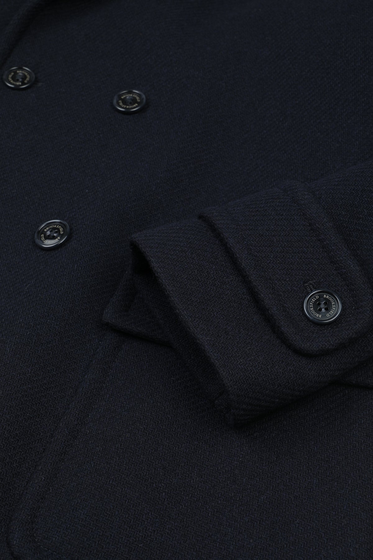 Cappotto doppiopetto realizzato in misto lana, foderato. Blu - Navy