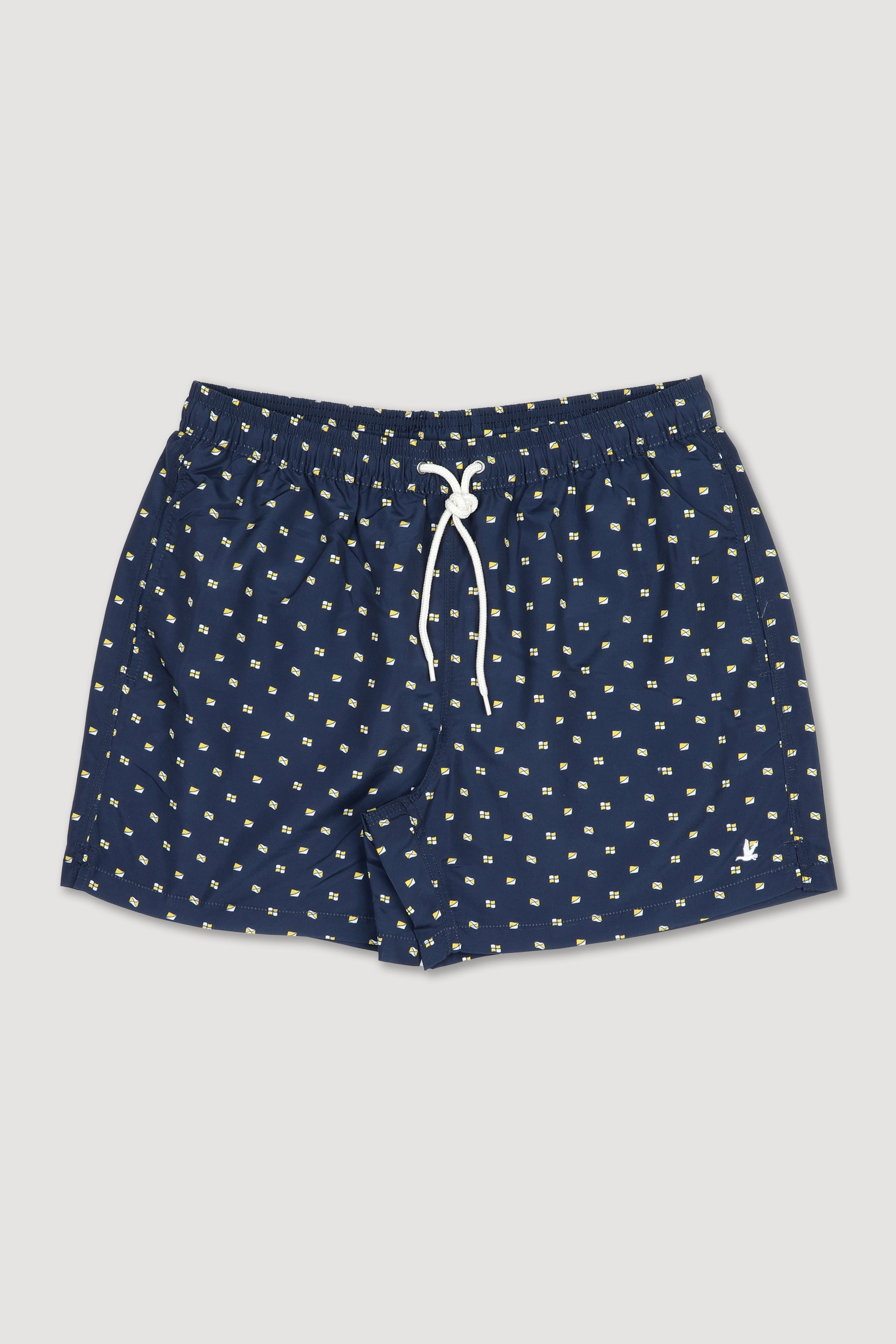 UOMO-BOXER MARE IN MICROFIBRA DI POLIESTERE STAMPA ALL OVER "BANDIERINA", TASCHE LATERALI, TASCHINO CON ALETTA APPLICATO DIETRO, ELASTICO E COULISSE IN VITA - Blu