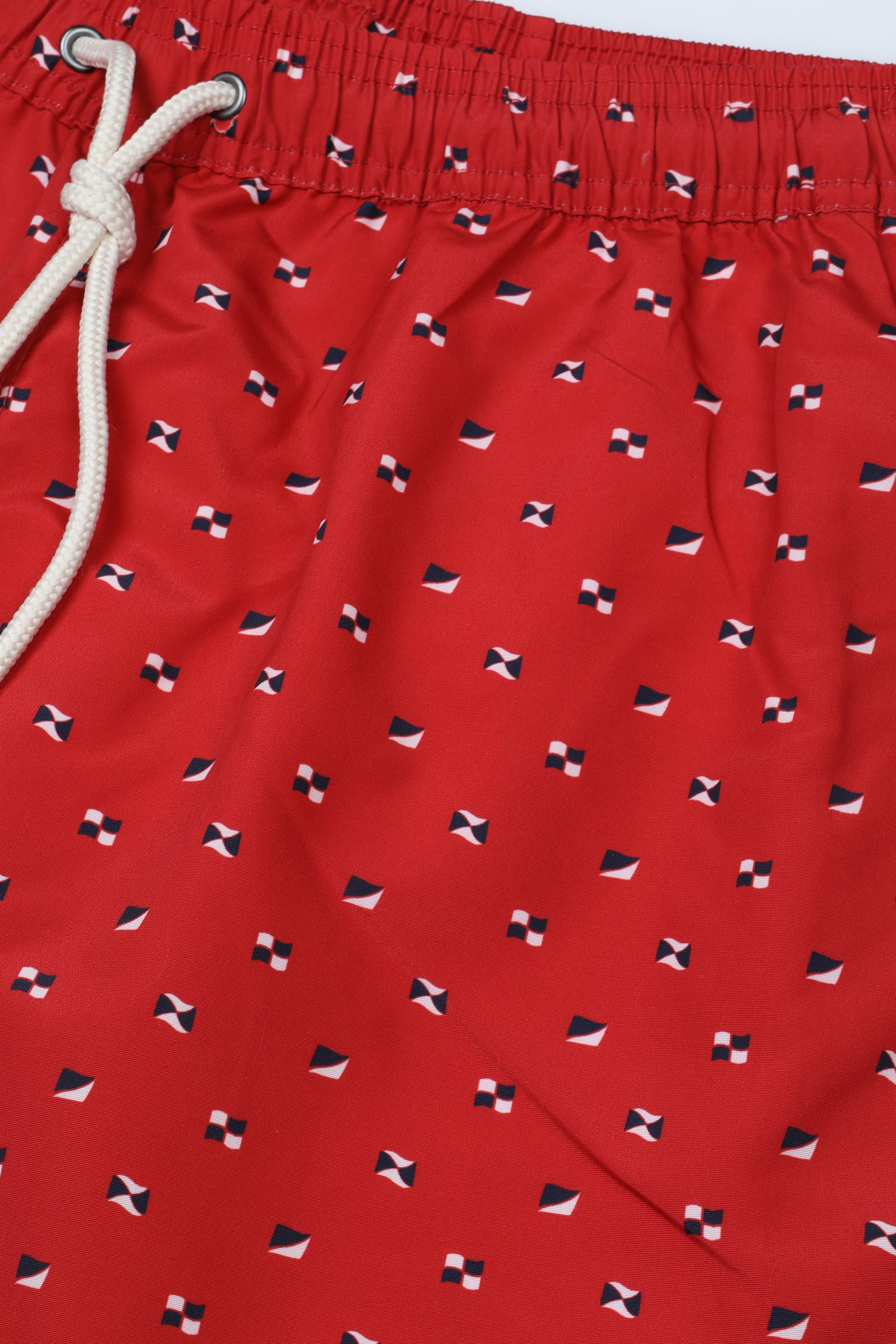 Boxer mare in microfibra con stampa all over bandiere. Lunghezza media - Rosso