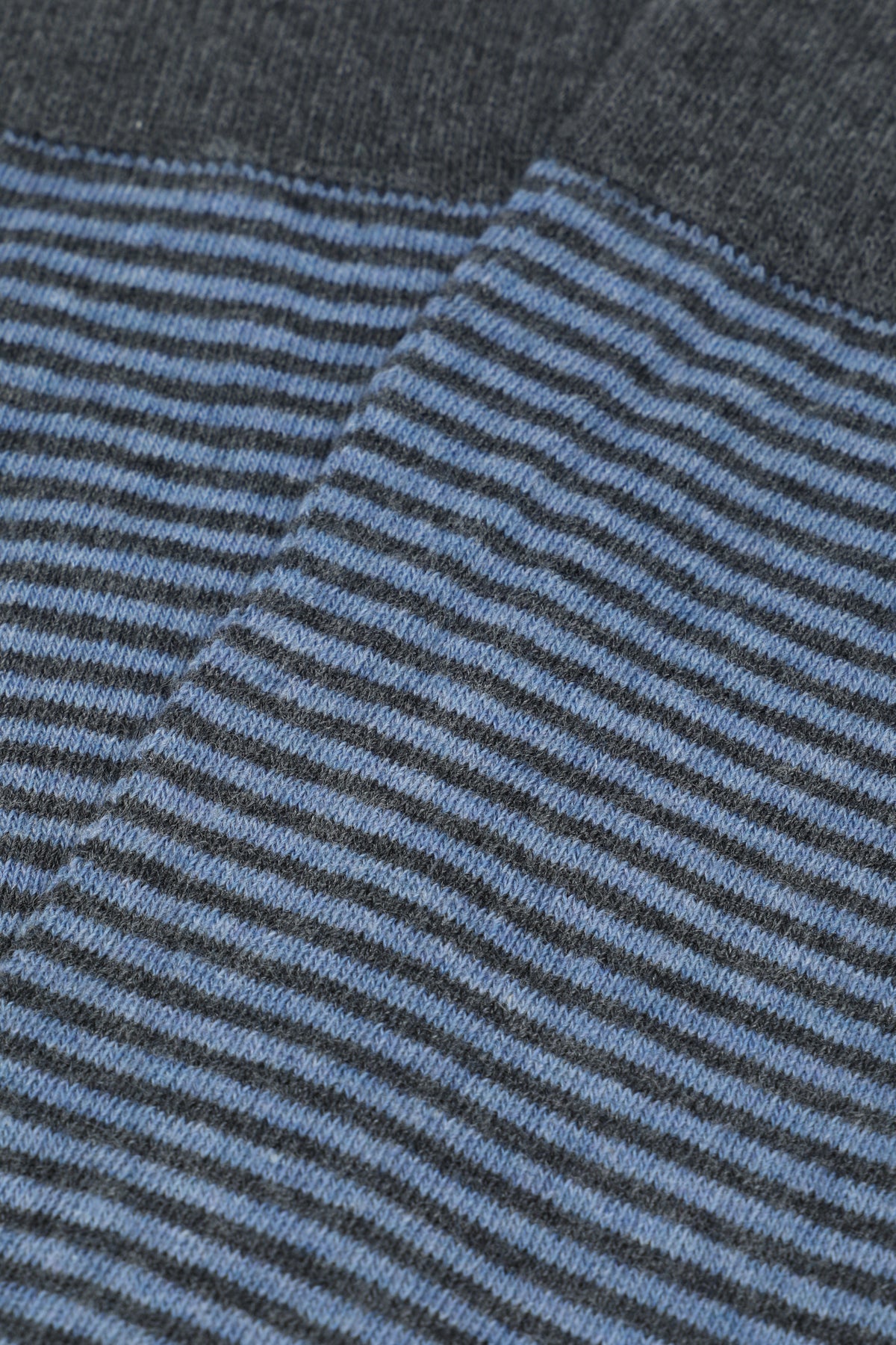 Calze lunghe rigate bicolore, cotone elasticizzato. Verde - Antracite/Avio/Blu