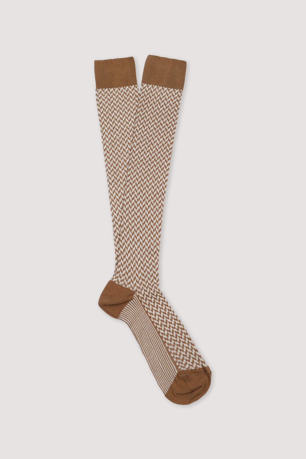 Calze lunghe in jacquard, cotone elasticizzato. Marrone - Liquirizia/Latte