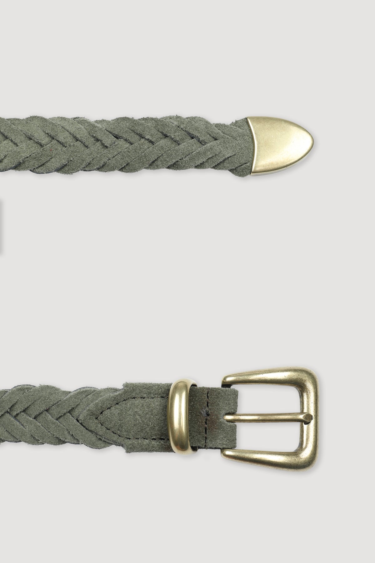 Cintura in suede intrecciata. Verde - Militare